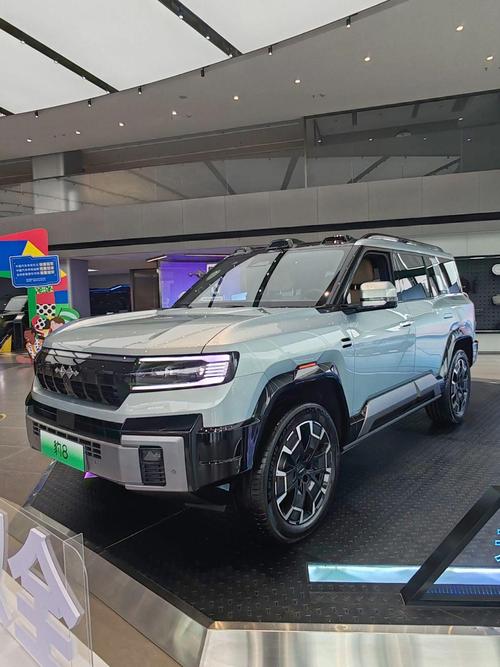 佛山288比亚迪方程豹硬派越野的爆款，英菲尼迪35周年与你共成长